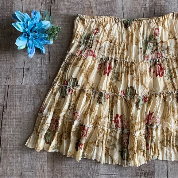 Allison Taylor Vintage Cream Floral Skirt - Picture 2 of 8